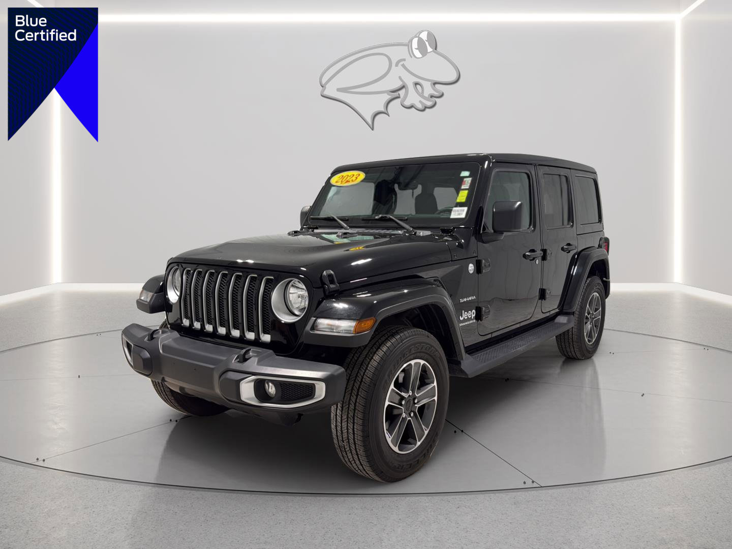 Used 2023 Jeep Wrangler Sahara w/ Cold Weather Group image 1