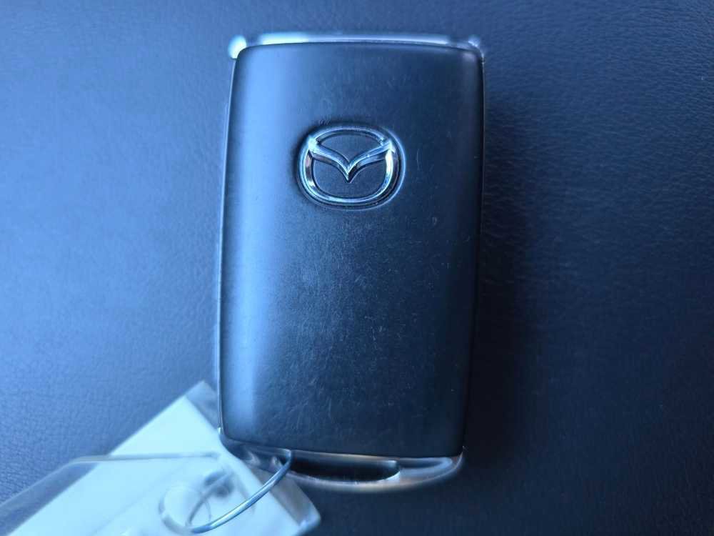 Used 2024 MAZDA MAZDA3 s image 21