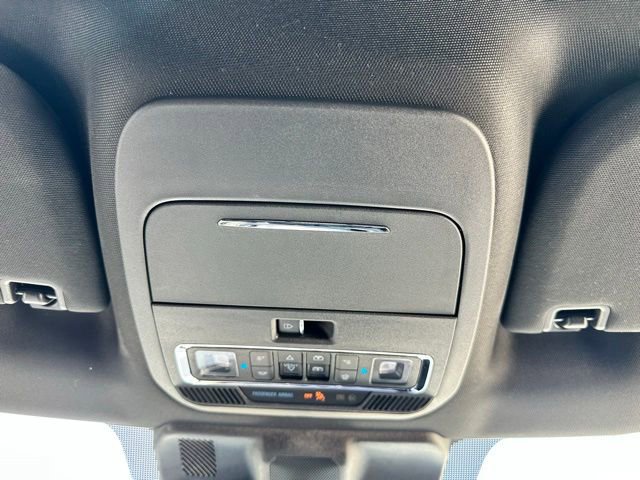Certified 2022 Ford F150 Platinum w/ Equipment Group 701A High AWD/4WD image 70