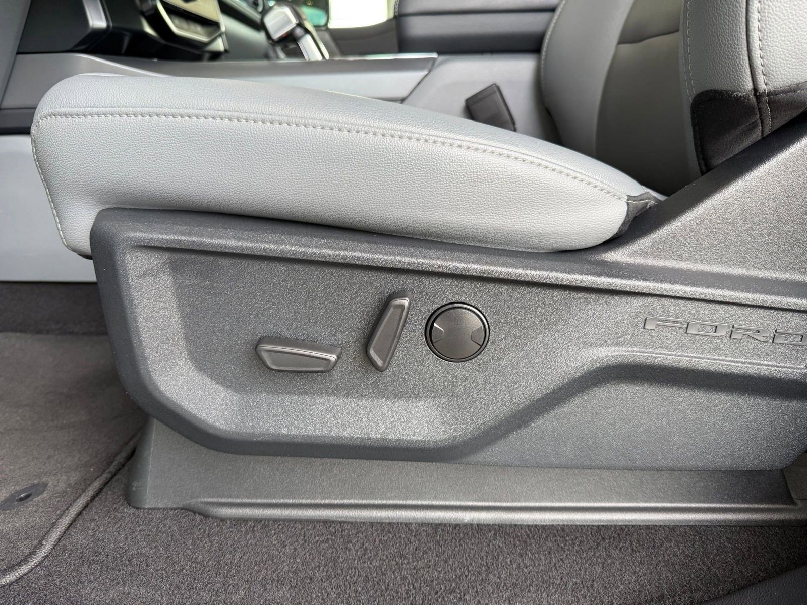 Certified 2025 Ford F150 Lightning Flash image 14