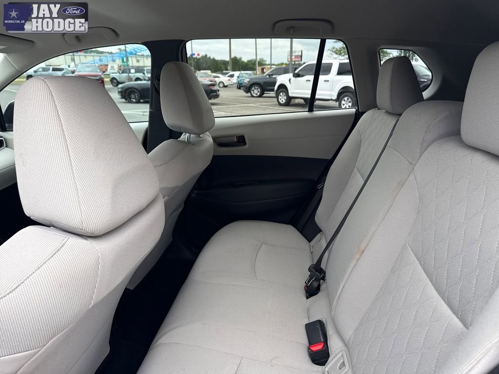 Used 2024 Toyota Corolla Cross LE FWD image 28