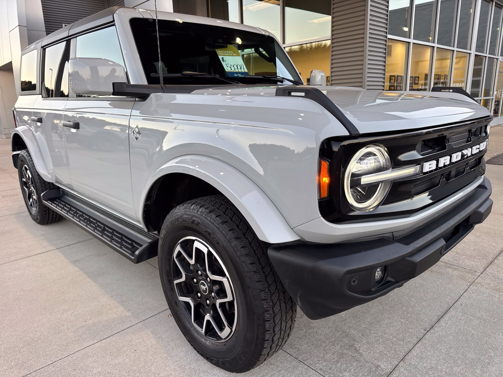 Certified 2026 Ford Bronco Outer Banks AWD/4WD image 10