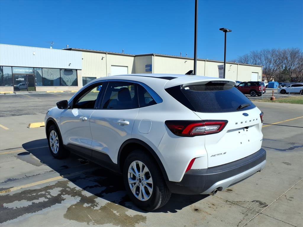 Certified 2023 Ford Escape Active image 3