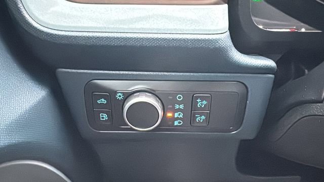 Certified 2022 Ford Maverick Lariat w/ Lariat Luxury Package image 17