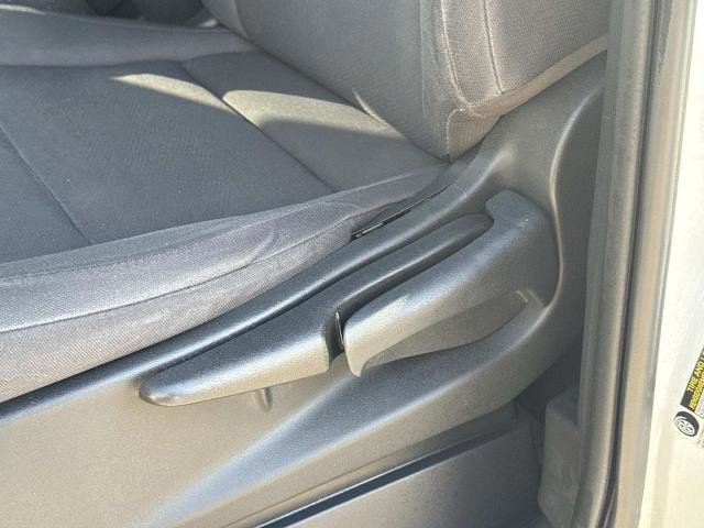 Used 2022 Nissan Frontier S image 21