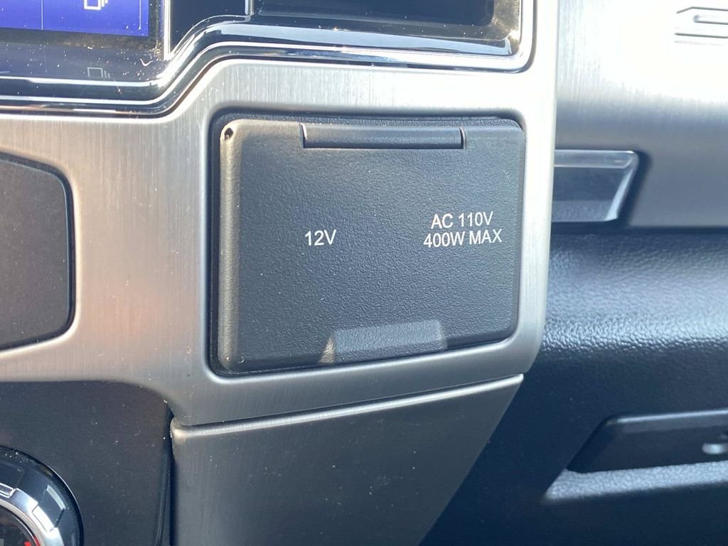 Certified 2022 Ford F350 Platinum w/ FX4 Off-Road Package AWD/4WD image 30