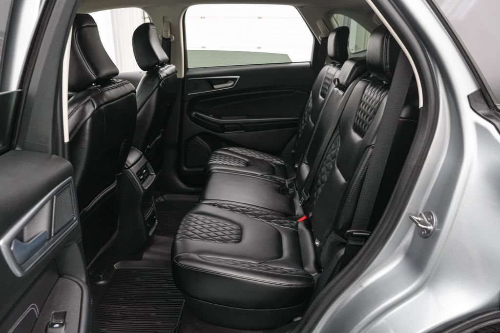 Certified 2024 Ford Edge Titanium AWD/4WD image 18