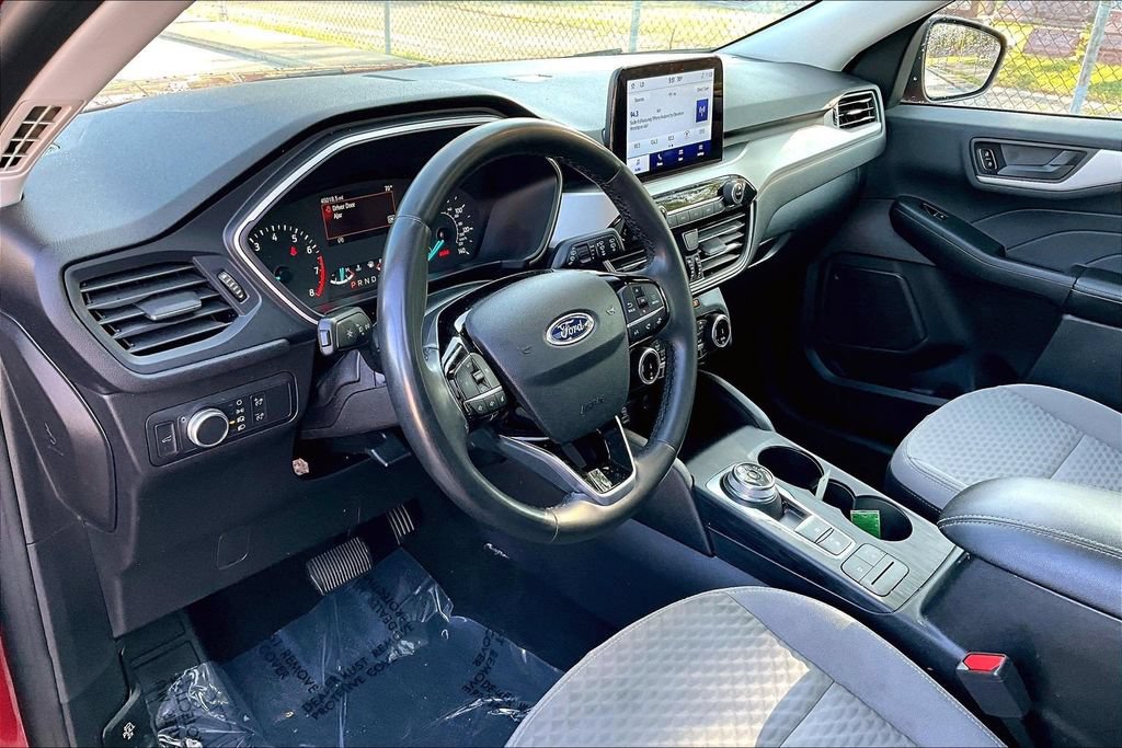 Certified 2022 Ford Escape SE w/ SE Sport Appearance Package FWD image 13