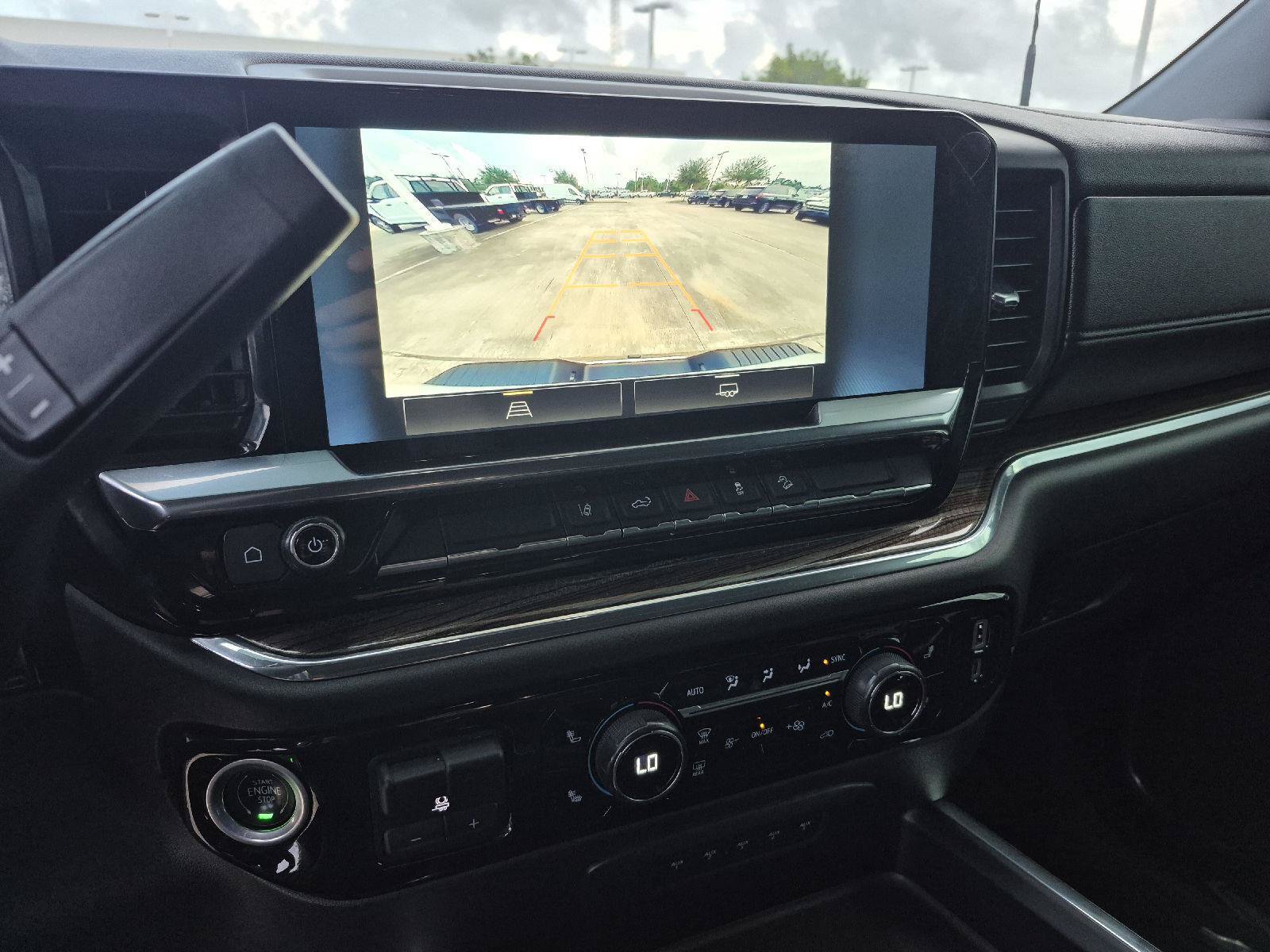 Used 2024 Chevrolet Silverado 2500 LT AWD/4WD image 4