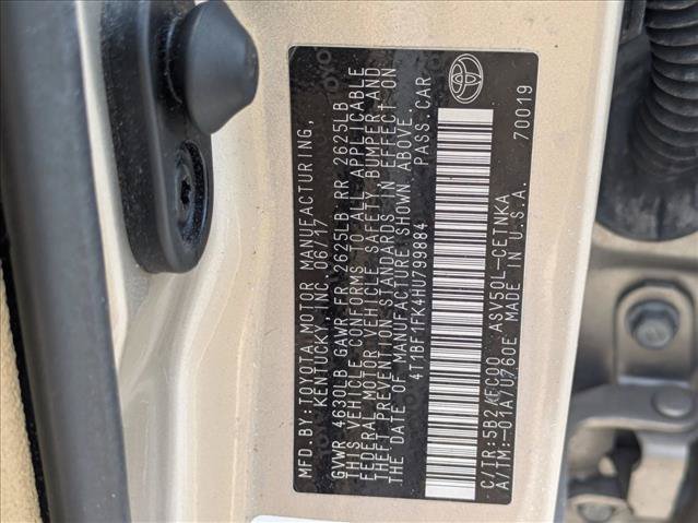 Used 2017 Toyota Camry LE FWD image 23
