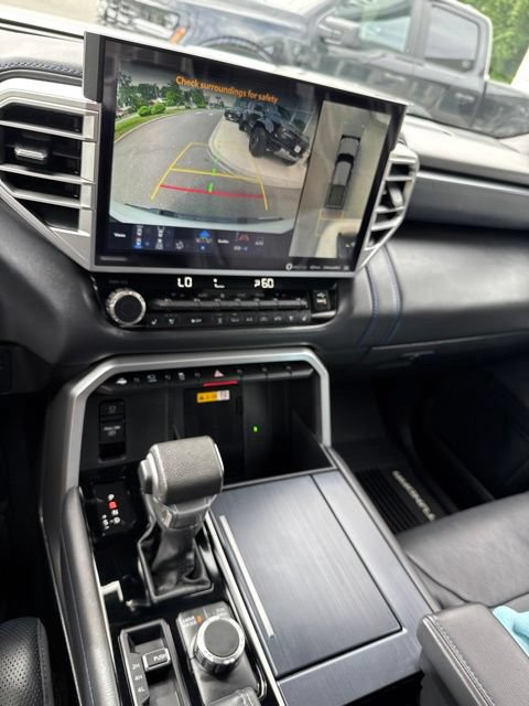 Used 2024 Toyota Tundra Platinum AWD/4WD image 31