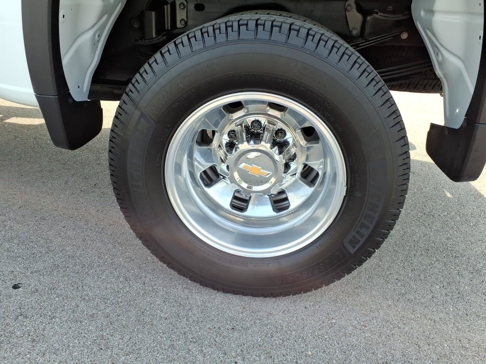 Used 2025 Chevrolet Silverado 3500 LT w/ Safety Package AWD/4WD image 10