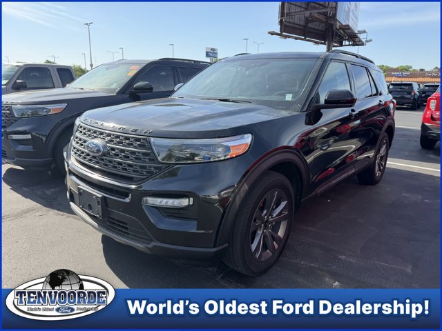 Certified 2023 Ford Explorer XLT w/ Equipment Group 202A AWD/4WD image 1