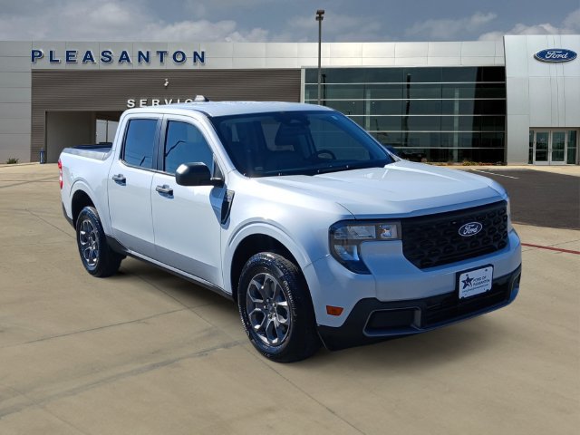 Certified 2025 Ford Maverick XLT w/ Equipment Group 302A AWD/4WD image 7