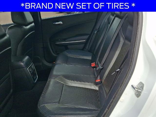 Used 2019 Dodge Charger SXT w/ Leather Interior Group RWD image 10