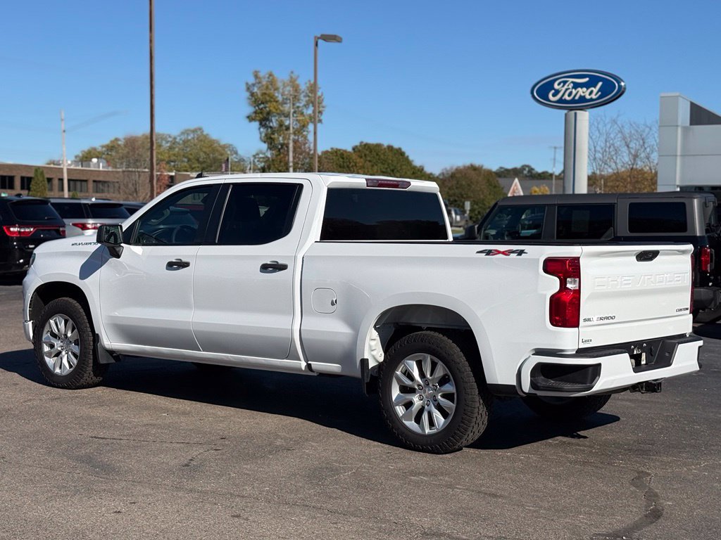 Used 2023 Chevrolet Silverado 1500 Custom AWD/4WD image 31