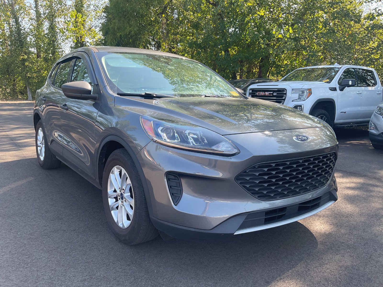 Certified 2022 Ford Escape S FWD image 1