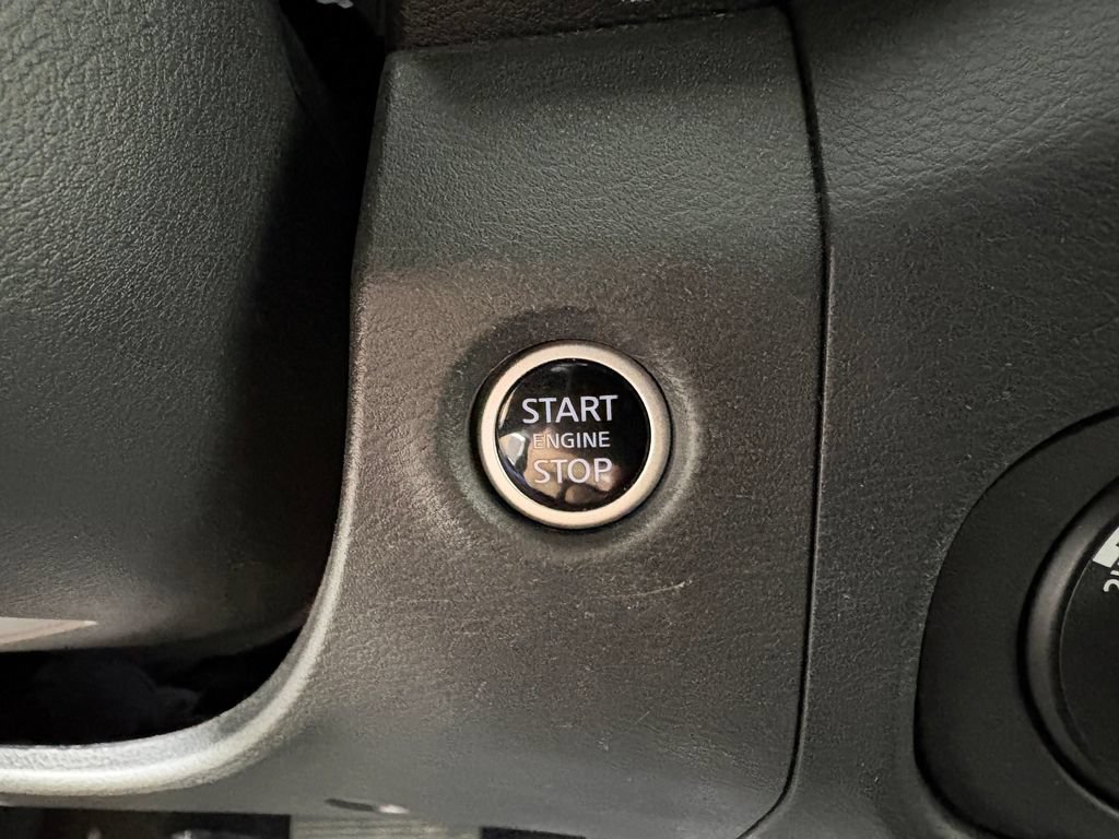 Used 2024 Nissan Frontier SV w/ SV Convenience Package AWD/4WD image 22