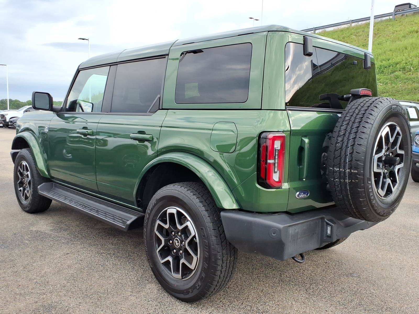 Certified 2025 Ford Bronco Outer Banks AWD/4WD image 4