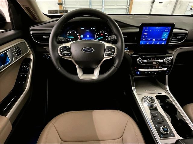 Certified 2024 Ford Explorer Limited w/ Equipment Group 301A AWD/4WD image 5