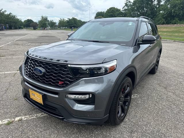 Certified 2023 Ford Explorer ST w/ Equipment Group 401A AWD/4WD image 4