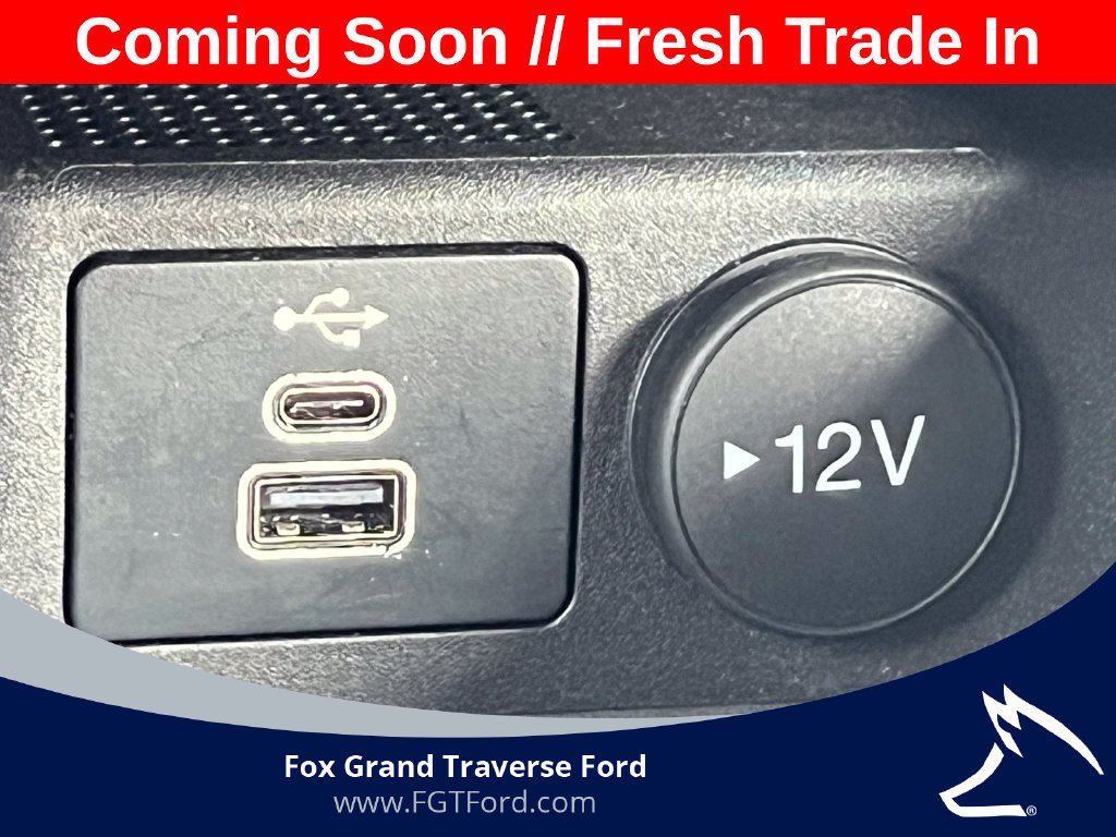Certified 2025 Ford Escape ST-Line Select AWD/4WD image 27