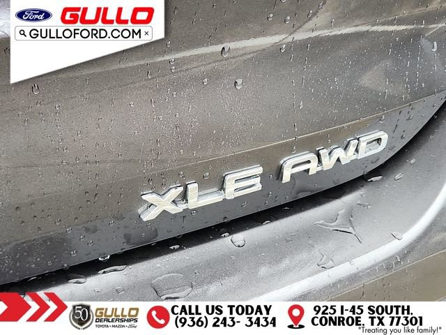 Used 2024 Toyota Highlander XLE AWD/4WD image 31