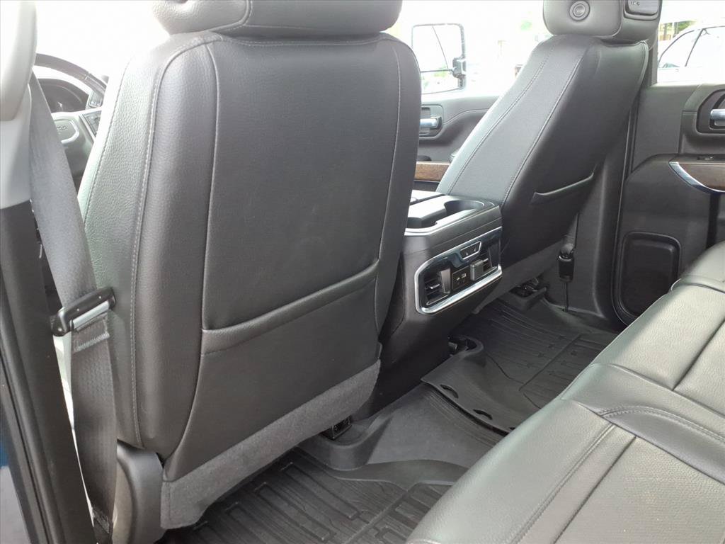 Used 2023 GMC Sierra 3500 Denali w/ Denali Ultimate Package AWD/4WD image 8