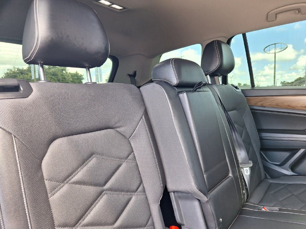 Used 2024 Volkswagen Atlas SE FWD image 26