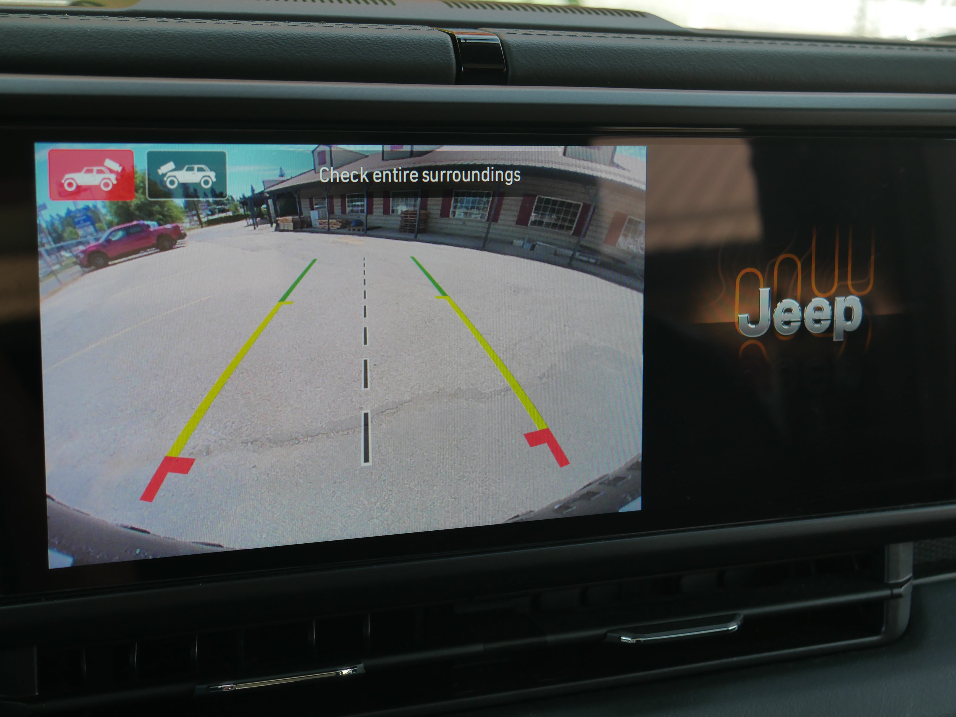 Used 2024 Jeep Wrangler Rubicon w/ Technology Group AWD/4WD image 13
