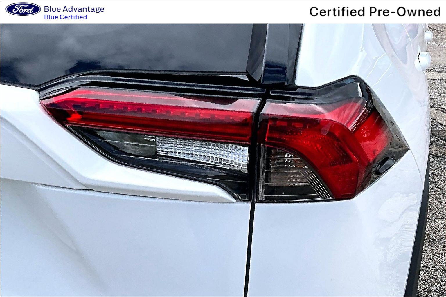 Used 2024 Toyota RAV4 LE AWD/4WD image 28