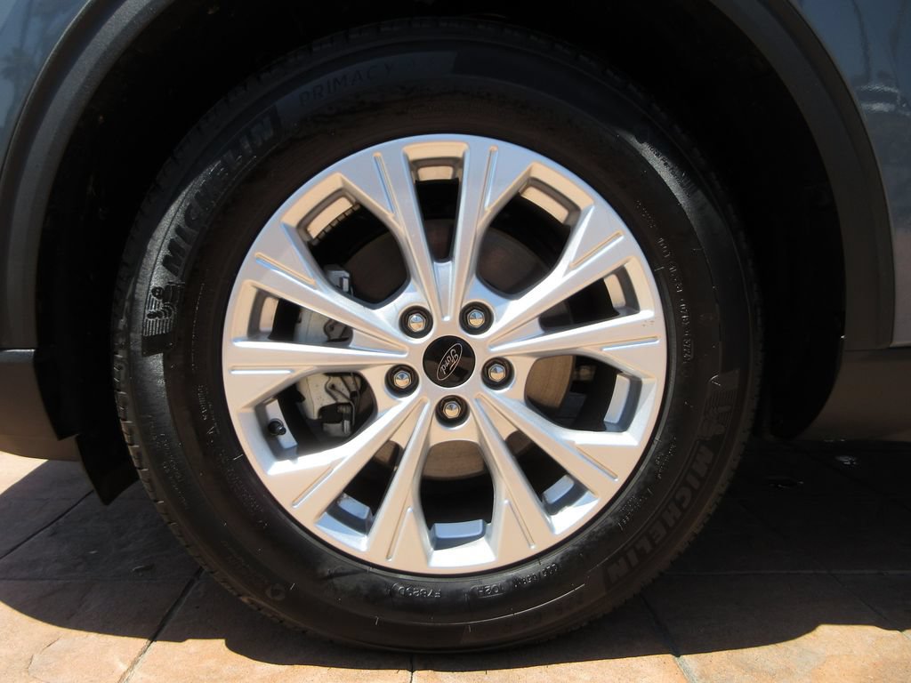 Certified 2025 Ford Escape Active FWD image 8