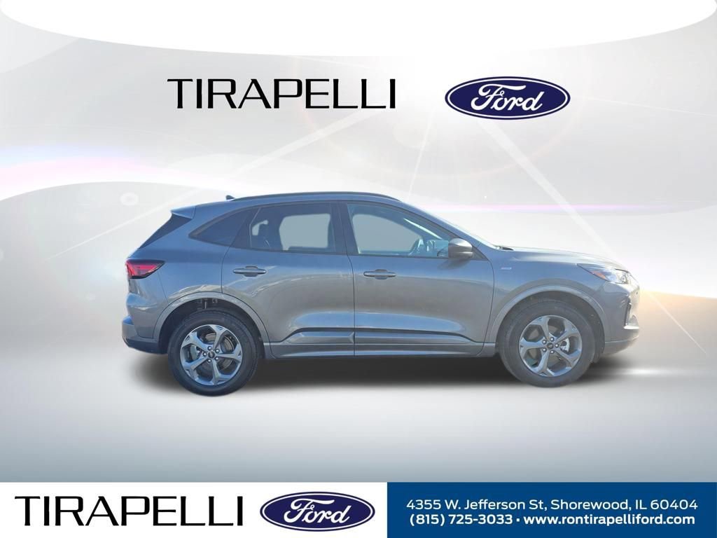 Certified 2023 Ford Escape ST-Line w/ Tech Pack #1 AWD/4WD image 8