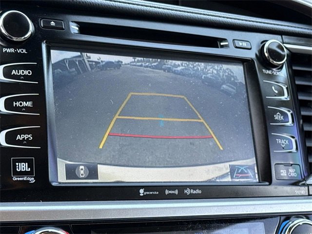 Used 2017 Toyota Highlander Limited image 37