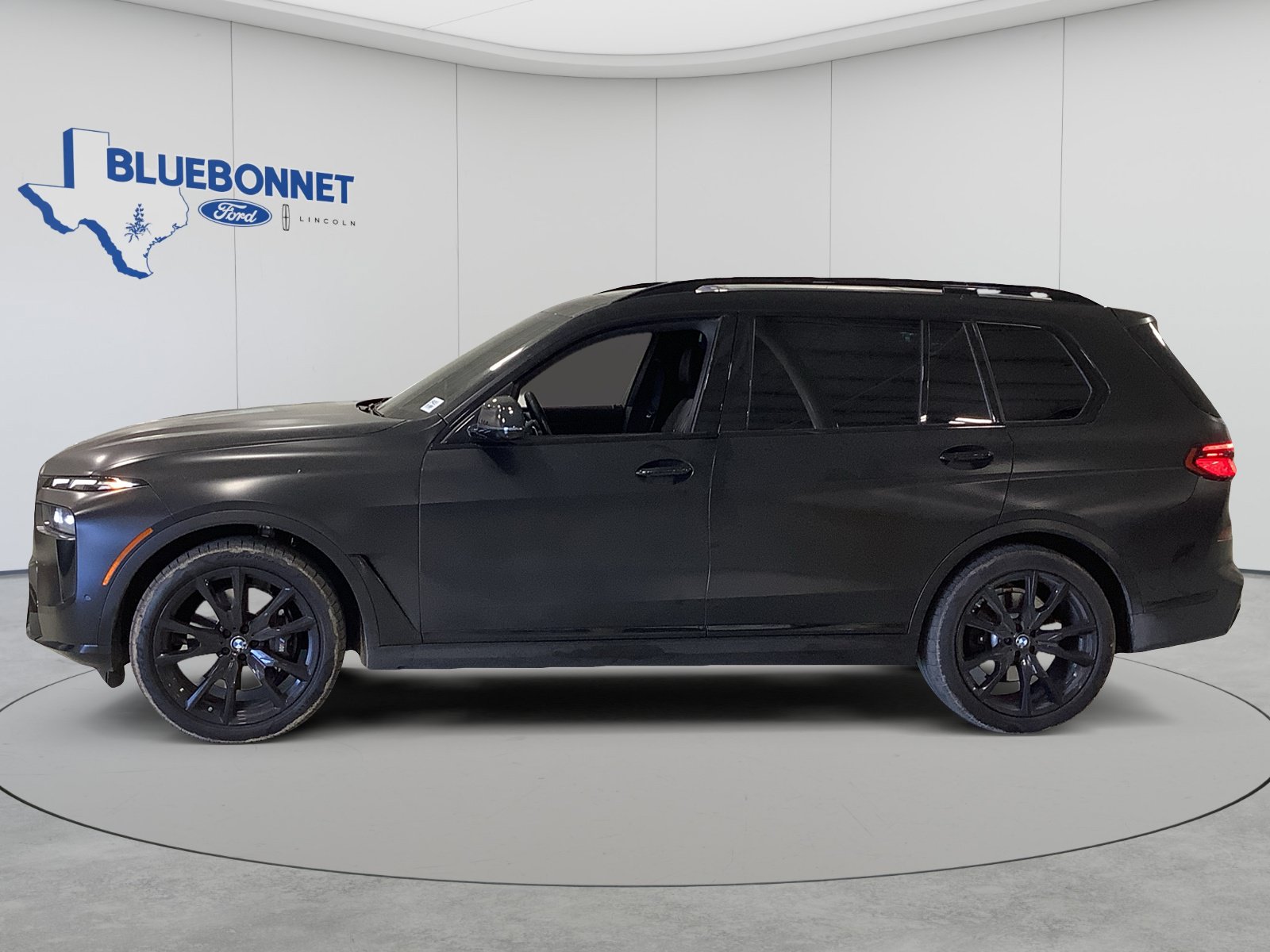 Used 2023 BMW X7 xDrive40i w/ Executive Package AWD/4WD image 8
