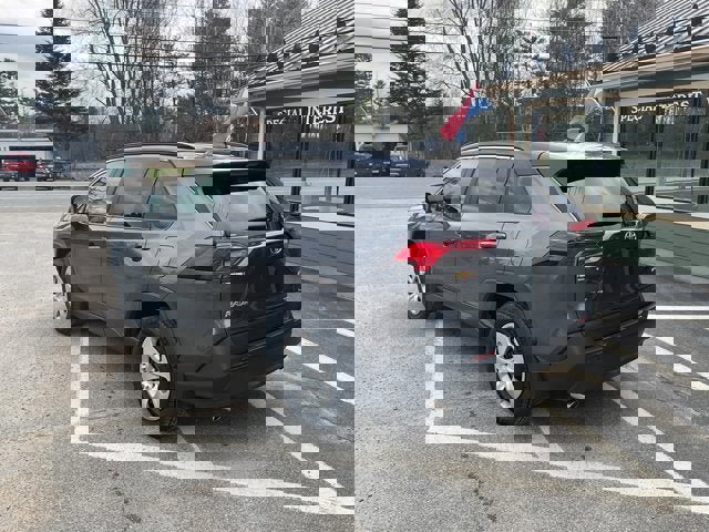 Used 2020 Toyota RAV4 LE w/ All Weather Liner Package AWD/4WD image 7