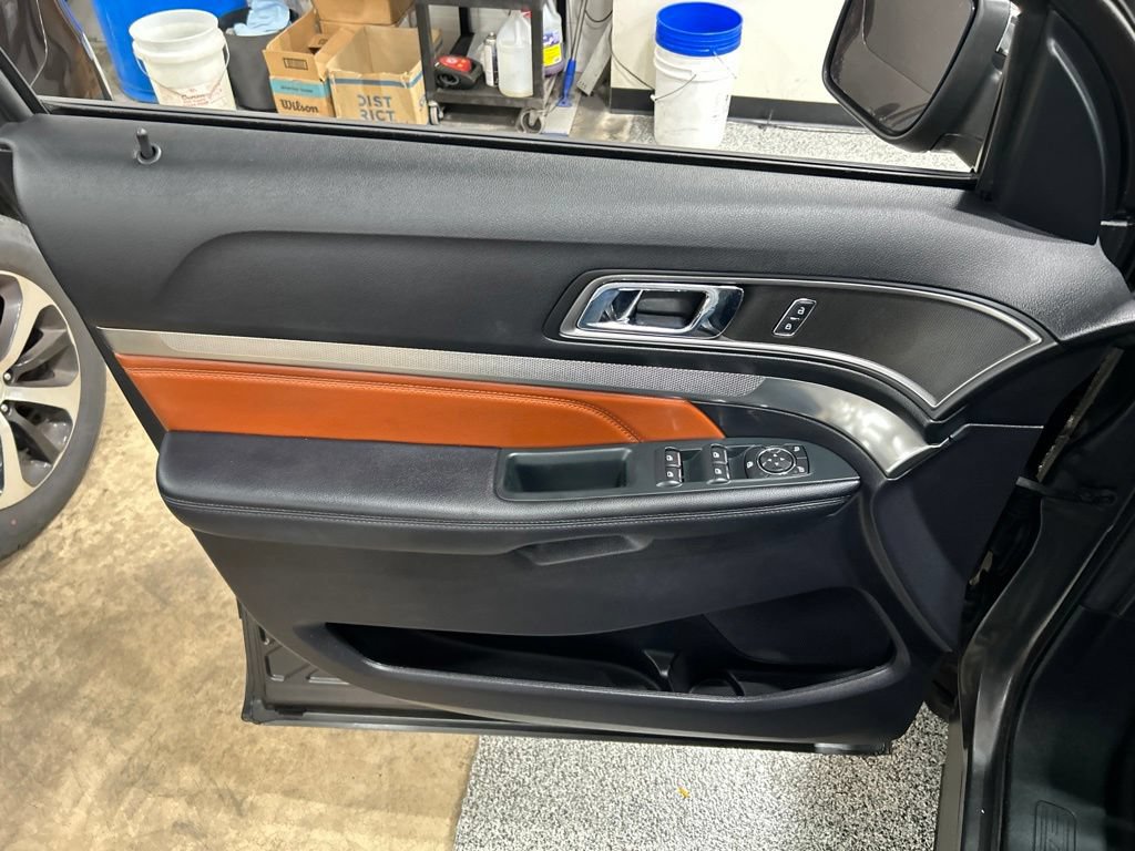 Certified 2019 Ford Explorer XLT w/ Equipment Group 202A AWD/4WD image 15