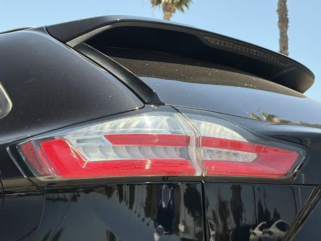 Certified 2023 Ford Edge SEL w/ Sport Appearance Package AWD/4WD image 8