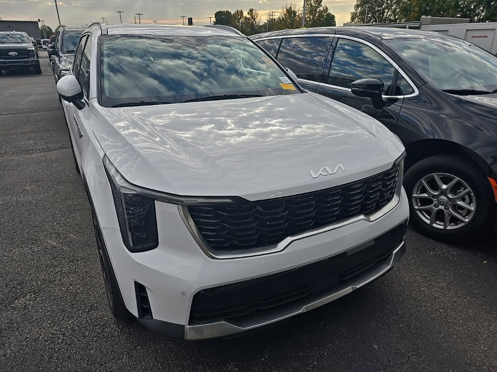 Used 2025 Kia Sorento EX