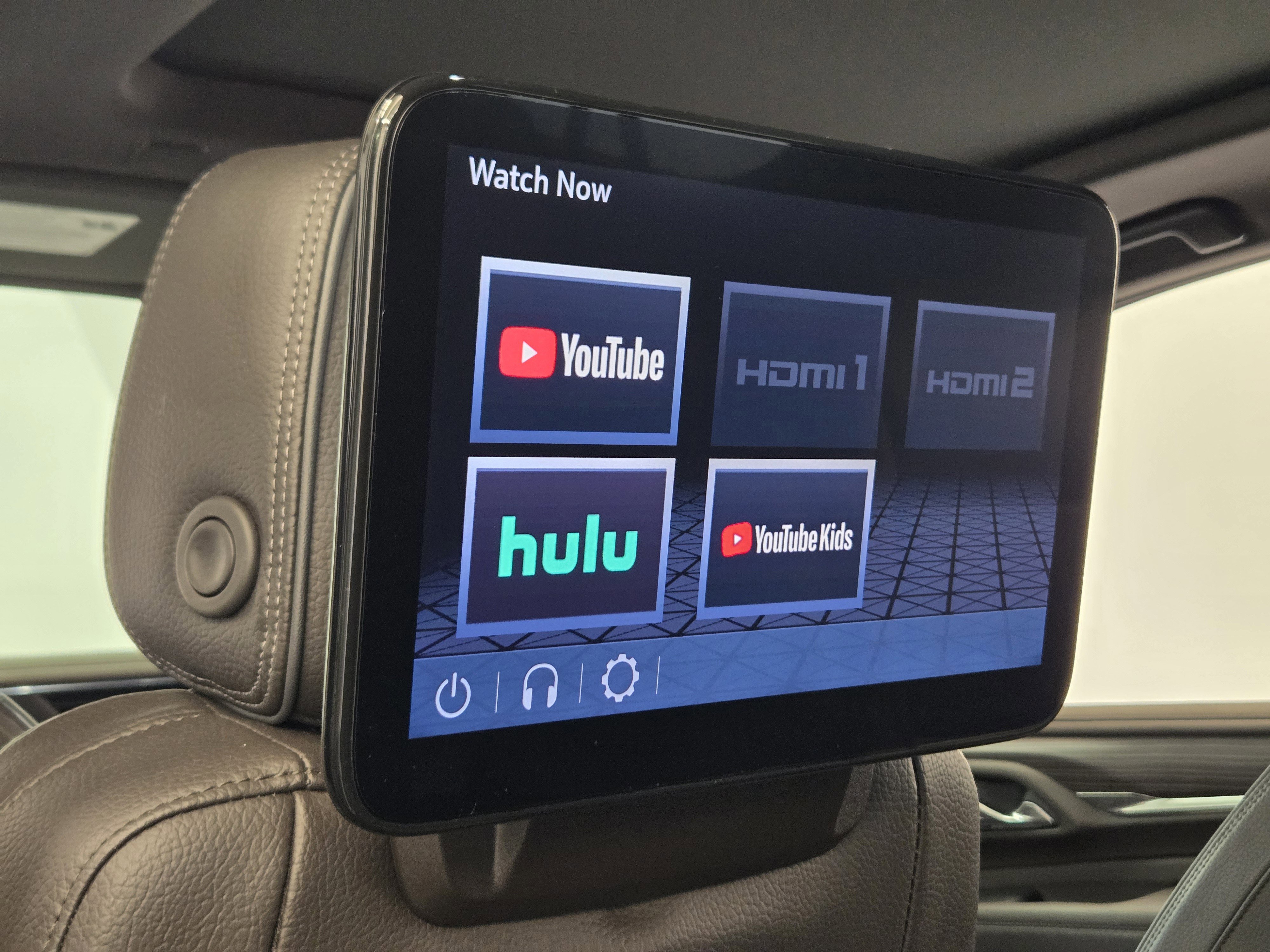 Used 2023 GMC Yukon XL Denali w/ Advanced Technology Package image 30