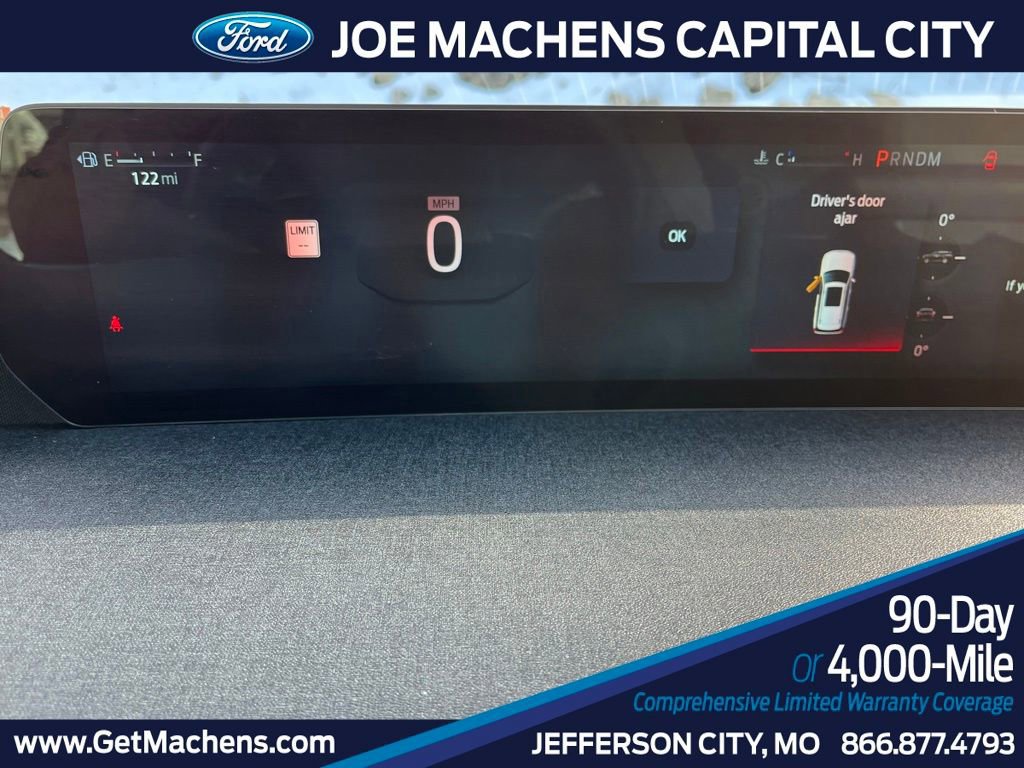 Certified 2025 Ford Expedition Active image 18