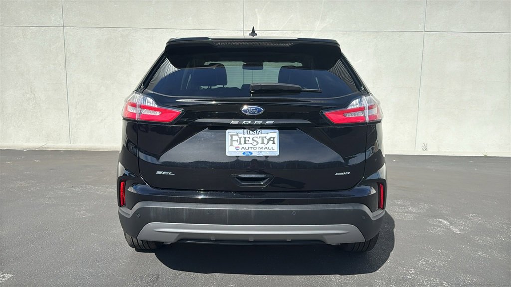 Certified 2023 Ford Edge SEL w/ Convenience Package image 3