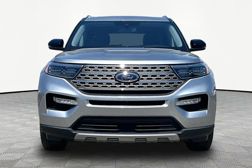 Certified 2024 Ford Explorer Limited w/ Limited Technology Package AWD/4WD image 3