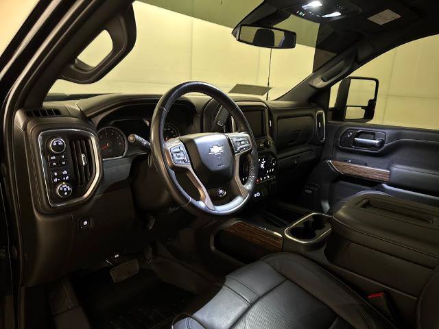 Used 2022 Chevrolet Silverado 2500 High Country w/ Safety Package II AWD/4WD image 16