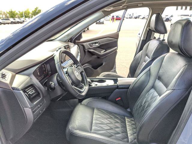 Used 2021 Nissan Rogue Platinum FWD image 16