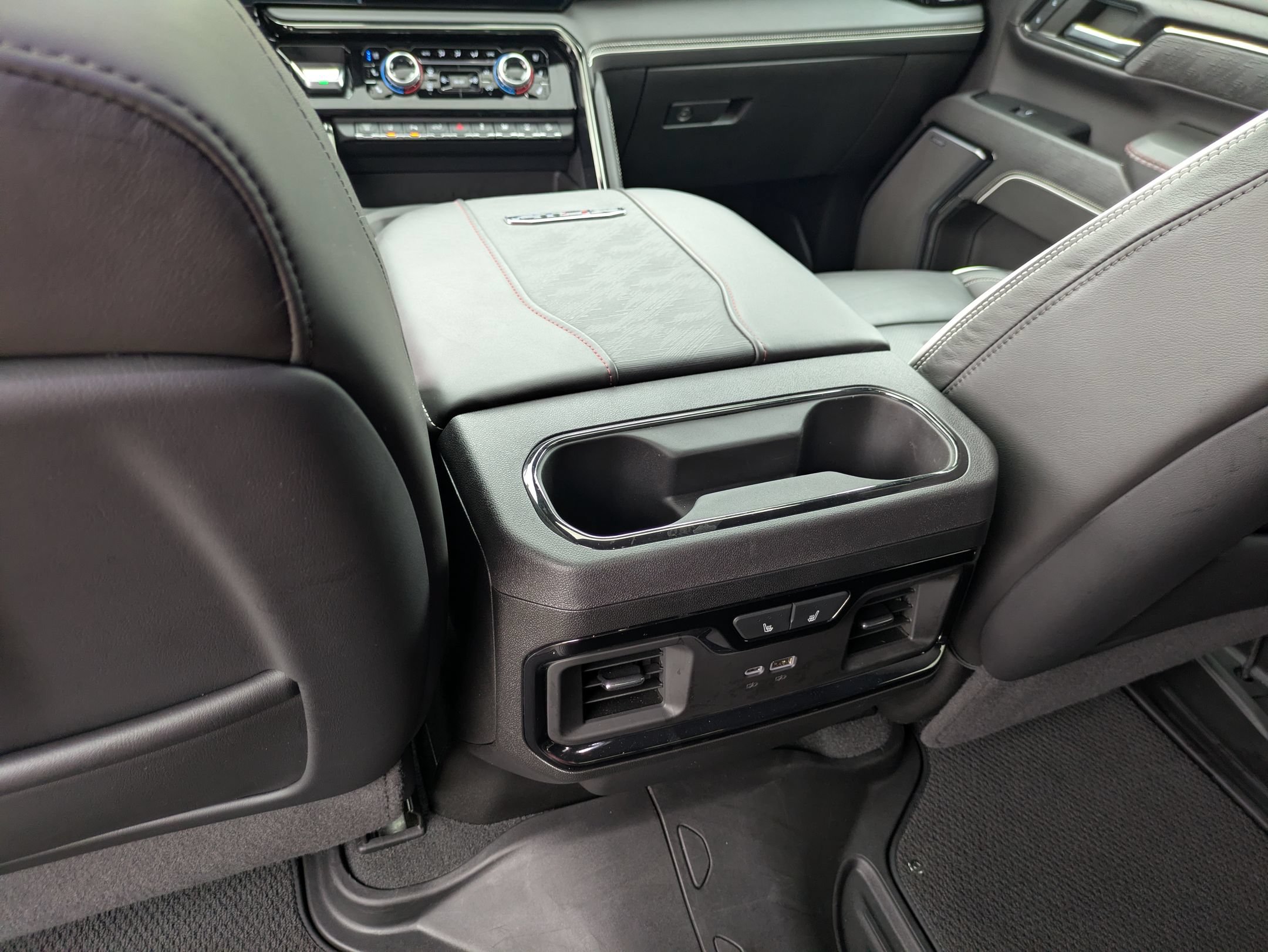 Used 2024 GMC Sierra 2500 AT4X AWD/4WD image 30