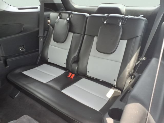 Certified 2022 Ford Explorer XLT w/ Equipment Group 202A AWD/4WD image 9
