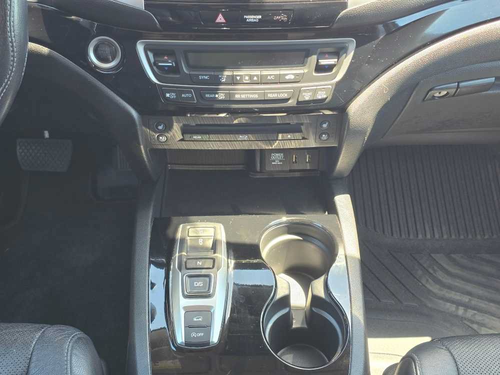 Used 2017 Honda Pilot Elite image 13