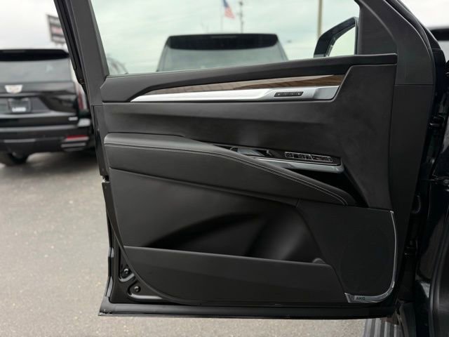 Used 2026 Cadillac Escalade Platinum Sport image 19