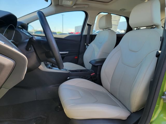 Certified 2018 Ford Focus Titanium w/ Titanium Technology Package FWD image 20